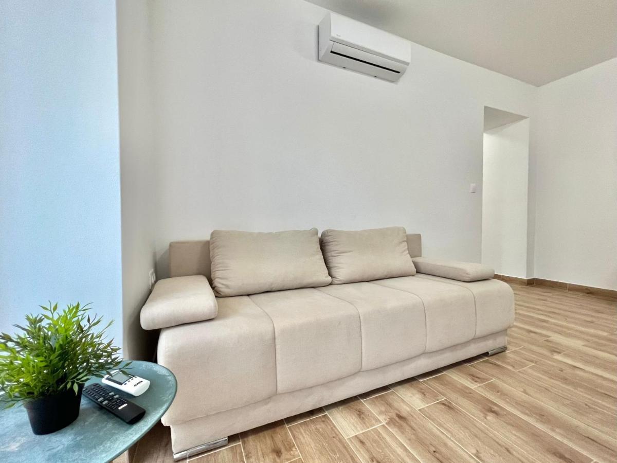 Fantasia Del Mare Apartment And Rooms Dramalj Exterior photo