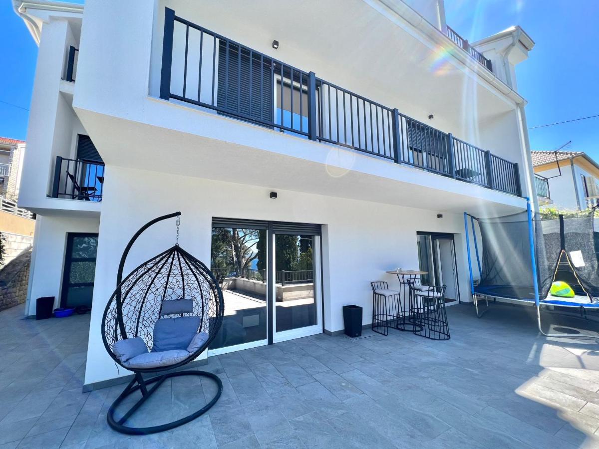 Fantasia Del Mare Apartment And Rooms Dramalj Exterior photo