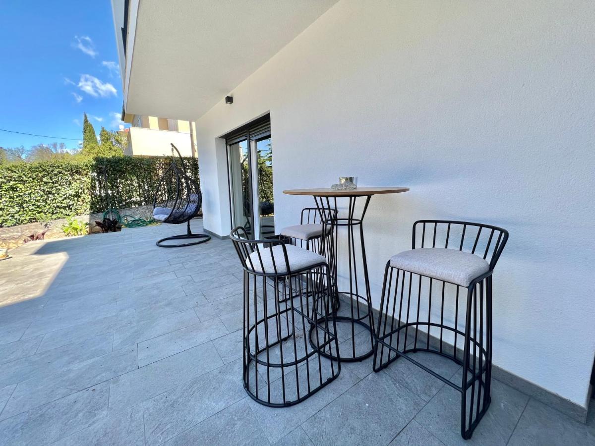 Fantasia Del Mare Apartment And Rooms Dramalj Exterior photo