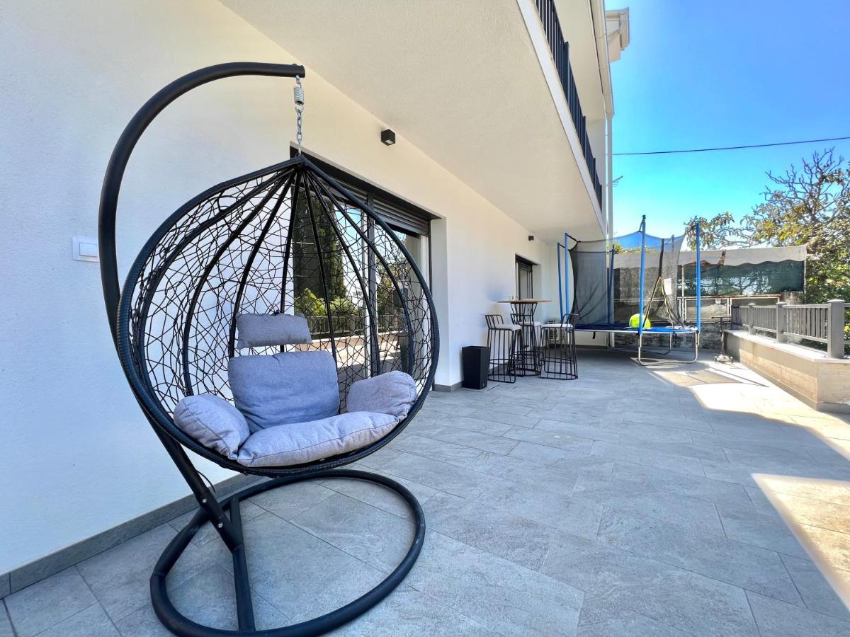 Fantasia Del Mare Apartment And Rooms Dramalj Exterior photo