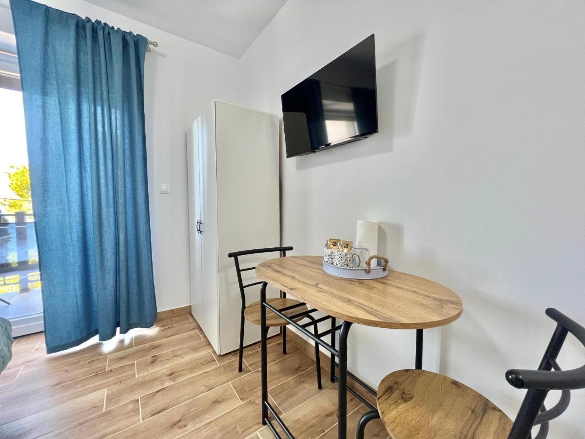 Fantasia Del Mare Apartment And Rooms Dramalj Exterior photo